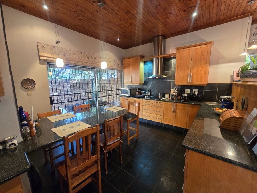 4 Bedroom Property for Sale in Heuwelsig Free State